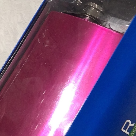 X Gear Mobile Series - NEW in Box - Stainless Steel flask HOT PINK 8 oz & funnel - Picture 3 of 6